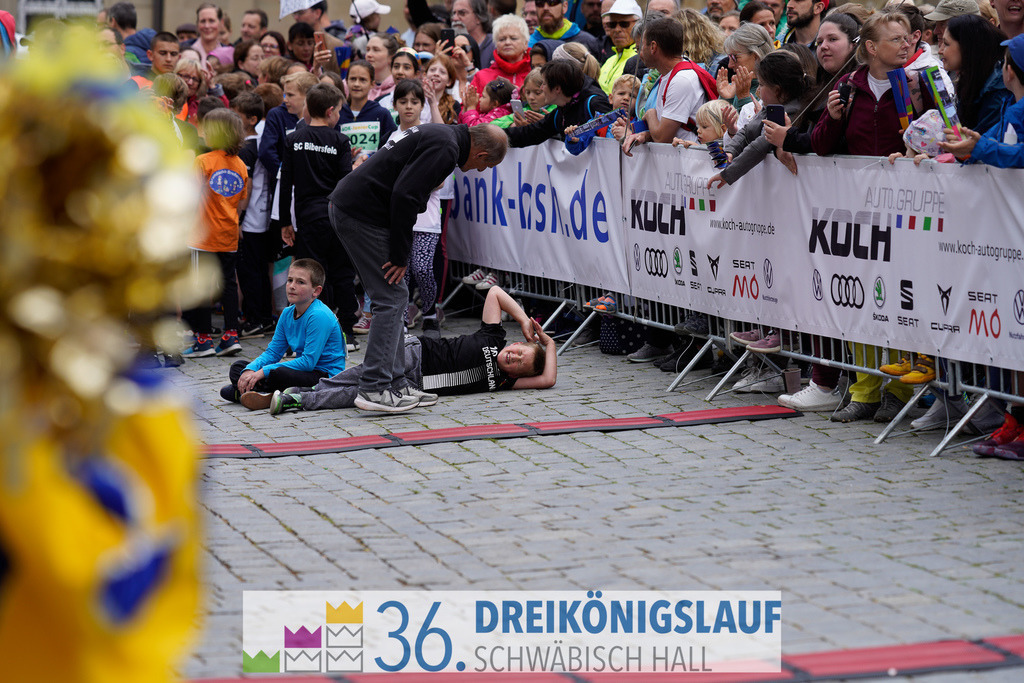 AOK Junior Cup 400m | 3Königslauf 2022 AOK Junior Cup 400m - Realisiert mit Pictrs.com