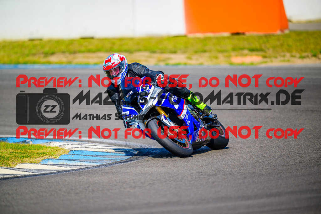 MaZZes_Fotomatrix_20250816_6007705_8649 | WEISS