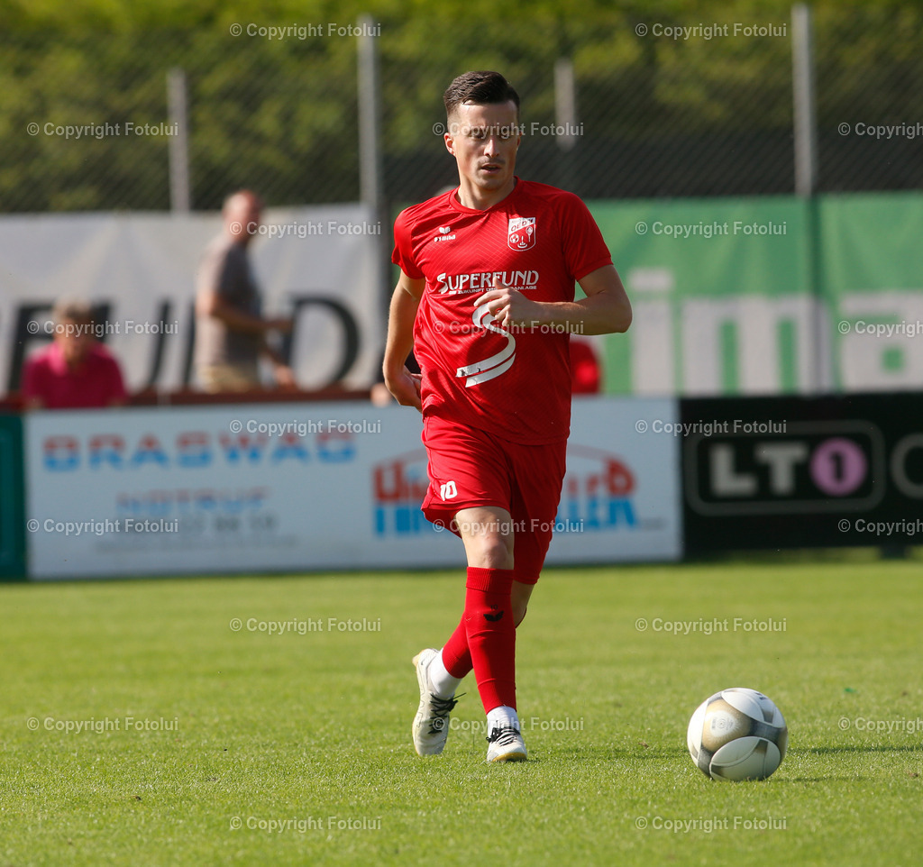 A_LUI_250524_02 | SPORT,FUSSBALL,LT1 OOE LIGA ASKOE OEDT-UNION EDELWEISS LINZ 27.04.2024 IM BILD: LUKAS PAULIK (OEDT) UND (EDELWEISS) FOTO:FOTOLUI