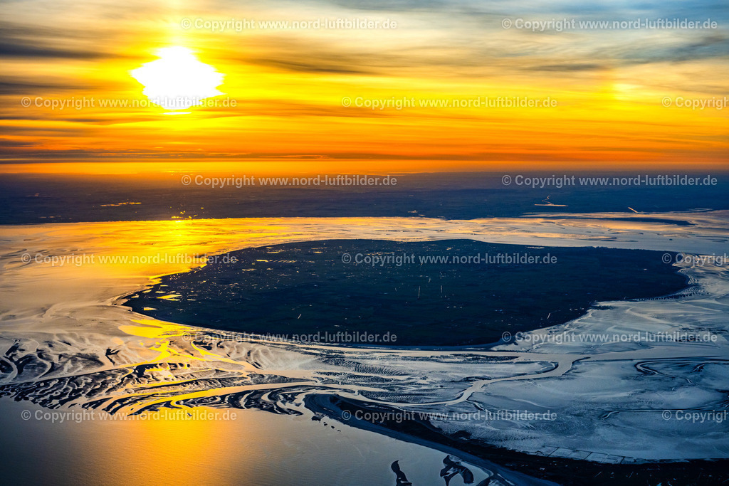 Föhr_Sonnenaufgang_ELS_3672010523 | ALKERSUM 01.05.2023 Küstenbereich der Nordsee - Insel Föhr im Sonnenaufgang im Bundesland Schleswig-Holstein. // Coastal area of the North Sea - the island of Foehr at sunrise in Schleswig-Holstein. Foto: Martin Elsen