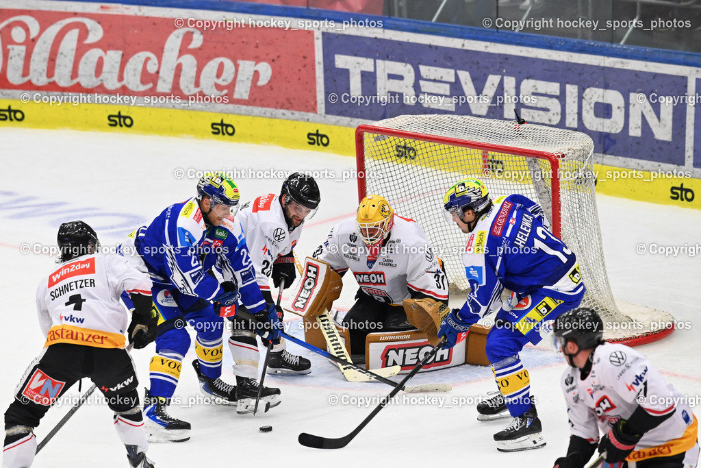 EC IDM Wärmepumpen VSV vs. Pioneers Vorarlberg | #4 Ramon Schnetzer Pioneers Vorarlberg, #31 David Madlener Pioneers Vorarlberg,  #22 Nikita Scherbak EC VSV, #13 Adam Helewka EC VSV, EC IDM Wärmepumpen VSV vs. Pioneers Vorarlberg, EC IDM Wärmepumpen VSV vs. Pioneers Vorarlberg am 03.10.2025 in Villach (Stadthalle Villach), Austria, (Photo by Bernd Stefan)
