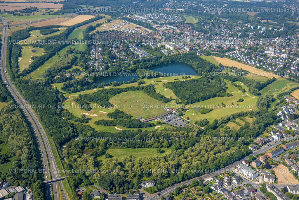Duisburg220701185 | Luftbild, Golfplatz Huckingen Nordplatz und Südplatz, Remberger See, Huckingen, Duisburg, Ruhrgebiet, Nordrhein-Westfalen, Deutschland
