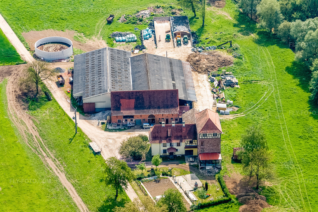 Aerial view: Gerittmuehl in Hatten in the state Bas-Rhin, France. – Photo: IMG_18112.jpg taken on 05/03/2009 by Werner Riehm/FLY-FOTO.com – Resolution of the original: 4011 x 2674 px
