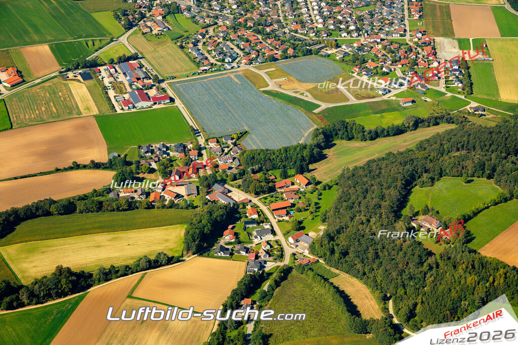 Das Luftbild zeigt : Bachhausen Mamming - Die Luftaufnahme wurde 2023 vom UL-Flugzeug aus erstellt ( keine Drohne ) - Hochauflösende Luftaufnahme - Für grossformatige Ausdrucke geeignet. Die Geschenkidee !Mit Lizenz und Bildrechte bestellbar