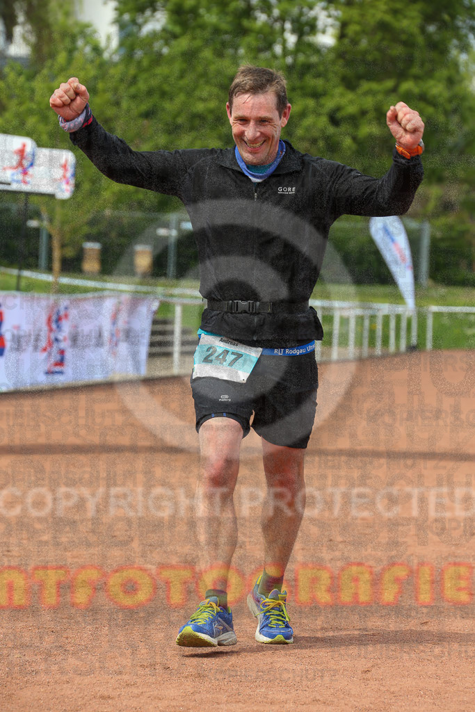 220501_1233_EX1_2276 | Sportfotografie im Rhein-Sieg Kreis, Köln, Bonn, NRW, Rheinland Pfalz, Hessen, etc. Unser Tätigkeitsfeld umfasst den Laufsport vom Volkslauf über den Marathon, Duathlon, Triathon bis zum Ultralauf wie Kölnpfad Ultra oder Schindertrail.