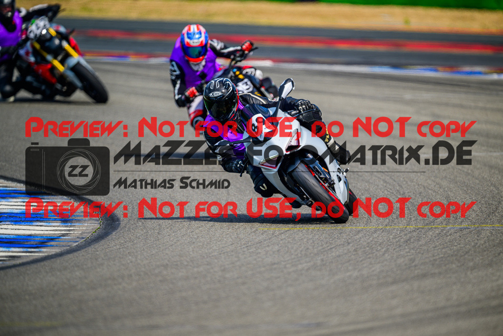 MaZZes_Fotomatrix_20250609_6007705_1059-3 | INST