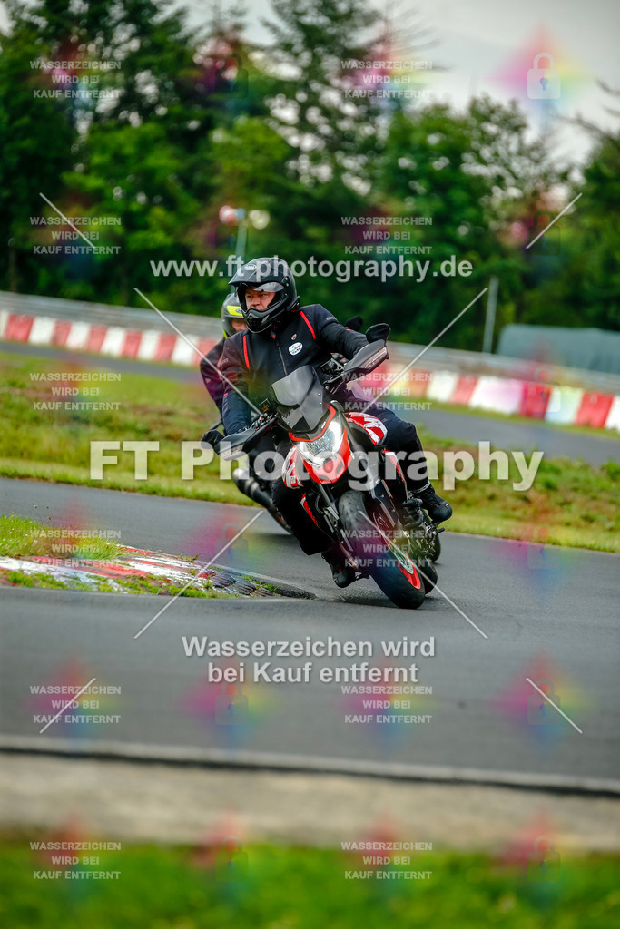 VBK-3819 | Hier findet Ihr Bilder von Touristenfahrten auf der Nürburgring Nordschleife oder von anderen Veranstaltungen die ich besucht habe. Viel Spass beim Durch Schauen 