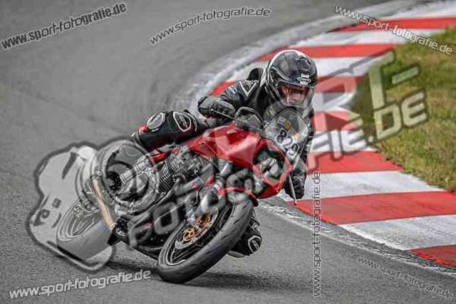 pubi4238 | Professionelle Fotos von Sportveranstaltungen, aber auch Hochzeiten und anderen Events. - Realisiert mit Pictrs.com