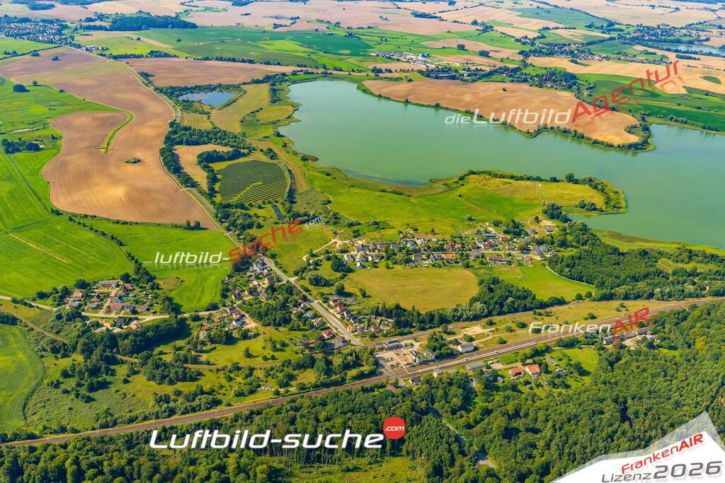 Luftbild der Stadt Blankenberg - Die Luftaufnahme wurde 2025 vom UL-Flugzeug heraus erstellt ( keine Drohne ) - Hochauflösende Luftaufnahme - für professionelle Ausdrucke geeignet. Die Geschenkidee !Hier alle&nbsp;Infos zur Lizenzierung der LuftaufnahmeWir fliegen auch dieses Jahr wieder in Ihre Region um Luftbilder zu erstellen.- Luftbild anfragen