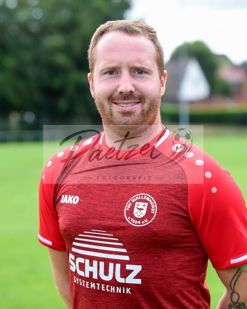 TEAWAL20200823_0009 | Fussball, Herren:   bei der bei der Team Presentation vom TSV Wallenhorst auf der Sportanlage an der Kaisereiche am 23.08.2020 in Wallenhorst, Deutschland. - Realisiert mit Pictrs.com