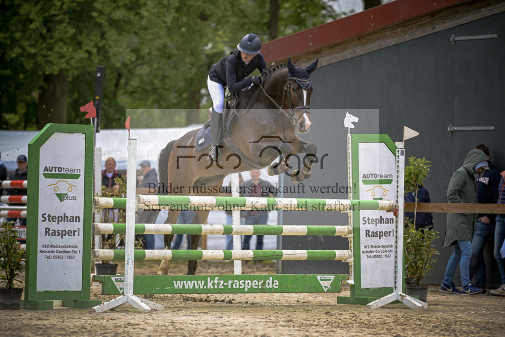 20240505-DOS_8530 | Entdecke hochwertige Reitturnierfotos von Foto Oger. Professionell, emotional und authentisch – jetzt Lieblingsmomente im Shop bestellen.Deutschlandweite Turnierfotografie. - Realisiert mit Pictrs.com