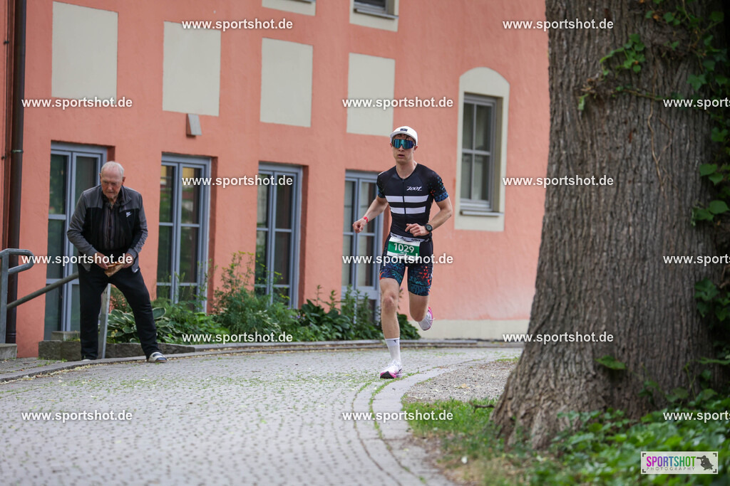 KSZ_3926 | Stadttriathlon Erding 2025. #yourpictrs #sportshot_your_pictrs @Sportshotphotography #stadttriathlonerding Copyright: www.sportshot.de