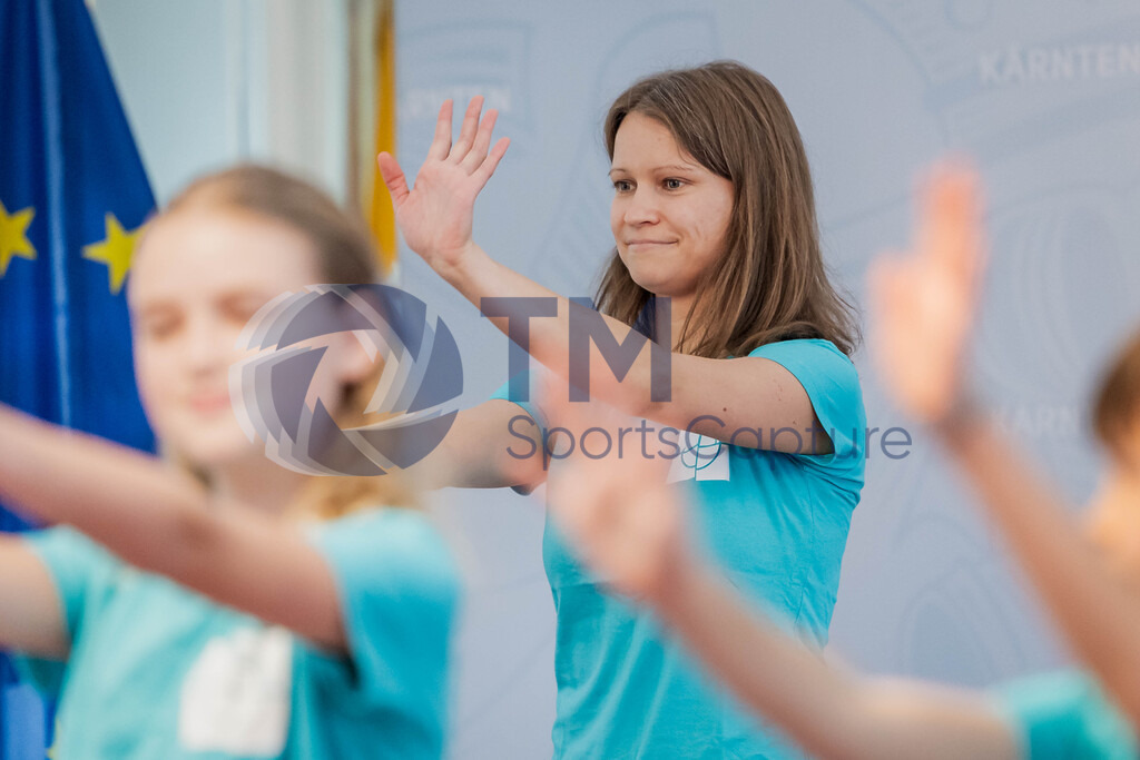 TM-20250605-0031 | Pressetermin mit Landesrätin Sara Schaar, Fachreferent für Jugend Joachim Zmölnig, der Dreikönigsaktion und Katholischen Jungschar.Spiegelsaal, Klagenfurt, Österreich.Copyright: TM Sportscapture/Matthias Trinkl