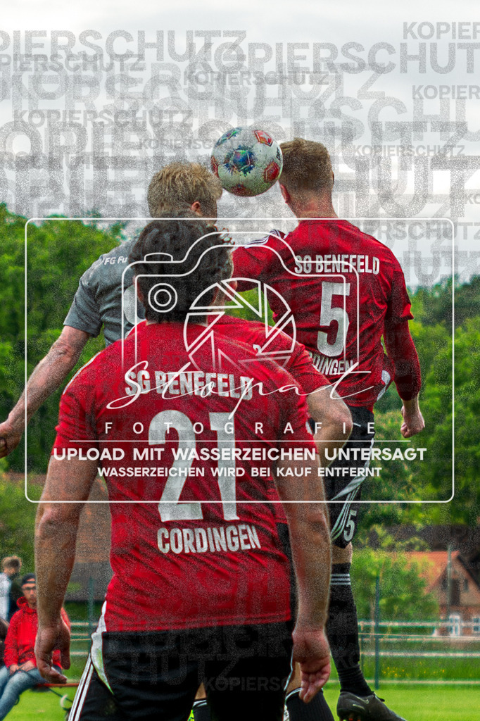 Kreisliga Herren HK - FG Fulde-Stellichte vs. SG Benefeld-Cordingen | Jan-Hendrik Buchholz (FG Fulde-Stellichte #9), Soenke Bernicke (SG Benefeld-Cordingen #5); Kreisliga Herren HK - FG Fulde-Stellichte vs. SG Benefeld-Cordingen am 17.05.2026 in Lehrdestadion, Stellichte - Realisiert mit Pictrs.com