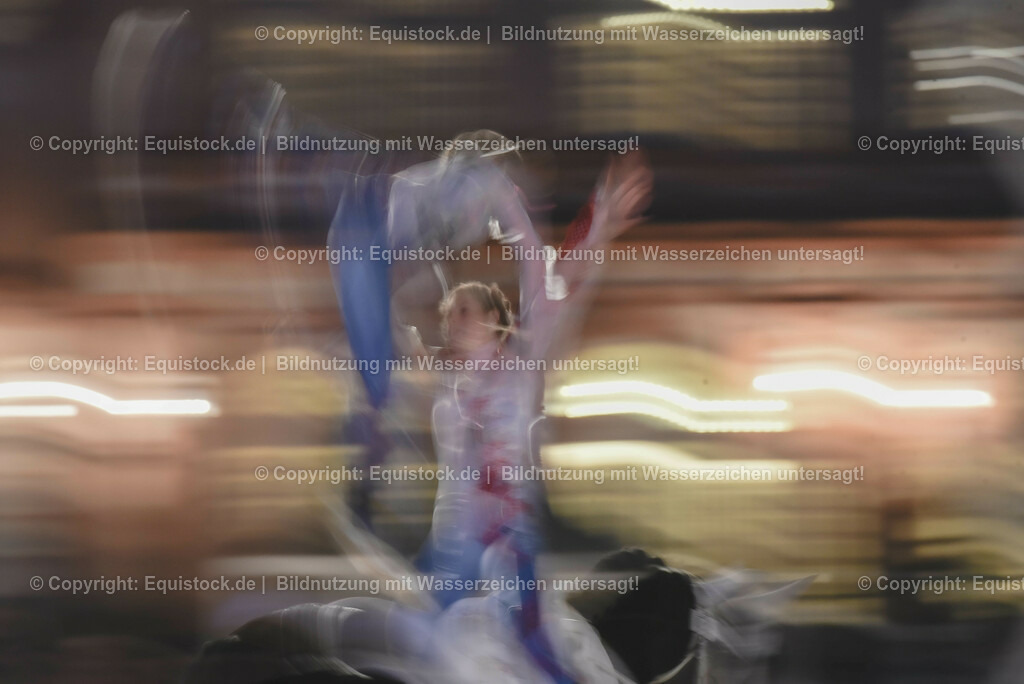 20230527_Voltigieren_NASPA_Flutlicht_0963 | equistock