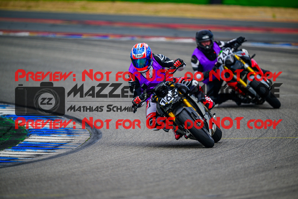 MaZZes_Fotomatrix_20250609_6007705_0642-3 | INST