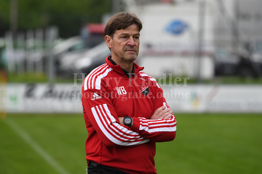 TSV Seebach | Wolfgang Beller (Trainer TSV Seebach) - Realisiert mit Pictrs.com
