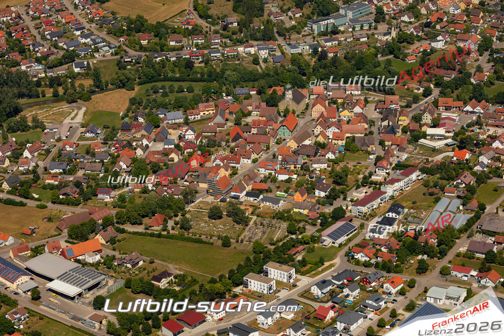Aktuelles Luftbild von  Bühlertann - Die Luftaufnahme wurde 2022 mittels UL-Flugzeug erstellt ( keine Drohne ) - hochauflösende Kamera-Systeme von  Canon -Beste Qualität - Für grossformatige Ausdrucke geeignet. Die Geschenkidee !