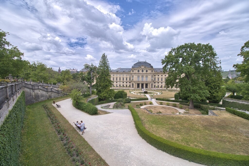 _E9A1330 | Als Fotograf mit Fokus auf Landschaft, Architektur und atmosphärische Bildgestaltung präsentiere ich Ihnen hier ausgewählte Galerien die als hochwertige Fine-Art-Print Wandbilder bestellt werden können. - Realisiert mit Pictrs.com
