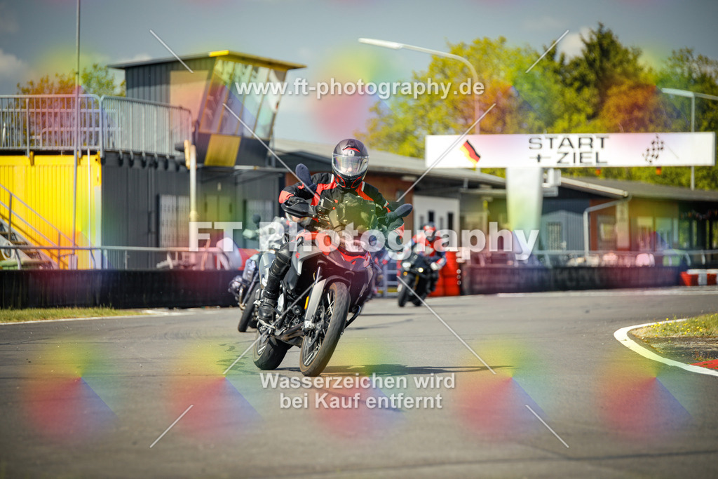 OBK_Mai_Justin_Uwe-10737 | Hier findet Ihr Bilder von Touristenfahrten auf der Nürburgring Nordschleife oder von anderen Veranstaltungen die ich besucht habe. Viel Spass beim Durch Schauen 