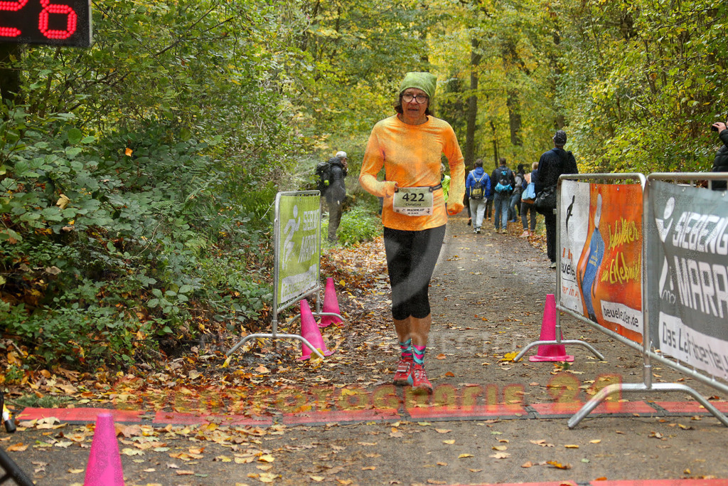 251026_1325_EX1_3404 | Sportfotografie im Rhein-Sieg Kreis, Köln, Bonn, NRW, Rheinland Pfalz, Hessen, etc. Unser Tätigkeitsfeld umfasst den Laufsport vom Volkslauf über den Marathon, Duathlon, Triathon bis zum Ultralauf wie Kölnpfad Ultra oder Schindertrail.