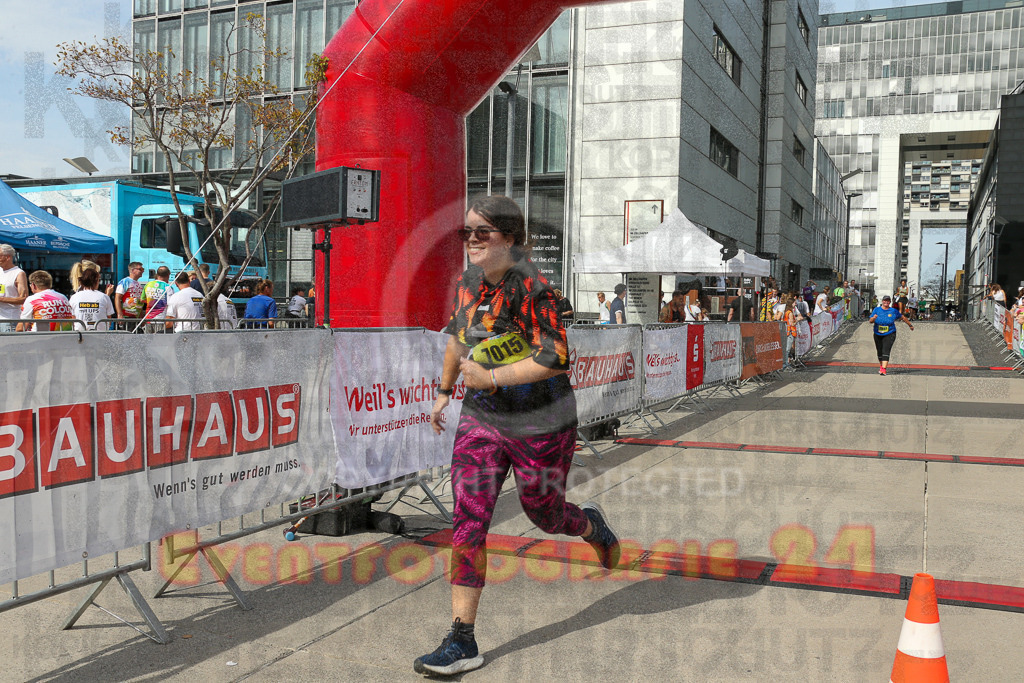 250920_1345_EX1_6537 | Sportfotografie im Rhein-Sieg Kreis, Köln, Bonn, NRW, Rheinland Pfalz, Hessen, etc. Unser Tätigkeitsfeld umfasst den Laufsport vom Volkslauf über den Marathon, Duathlon, Triathon bis zum Ultralauf wie Kölnpfad Ultra oder Schindertrail.