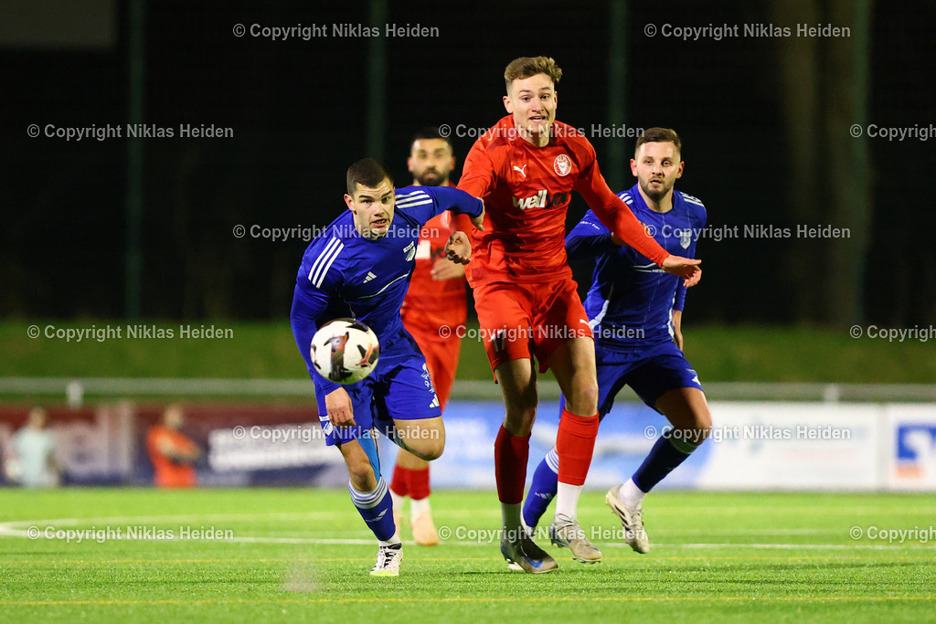 NH_FCKiliaKiel_TuSRotenhof_FlensOberliga_18032026 | #17 Marc Schwabe (FC Kilia Kiel), #16 Jan Pioch (TuS Rotenhof)Fußball I Herren I Flens Oberliga I Saison 2025-2026 I 18. Spieltag I FC Kilia Kiel - TuS Rotenhof I 18.03.2026 I Kilia Stadion