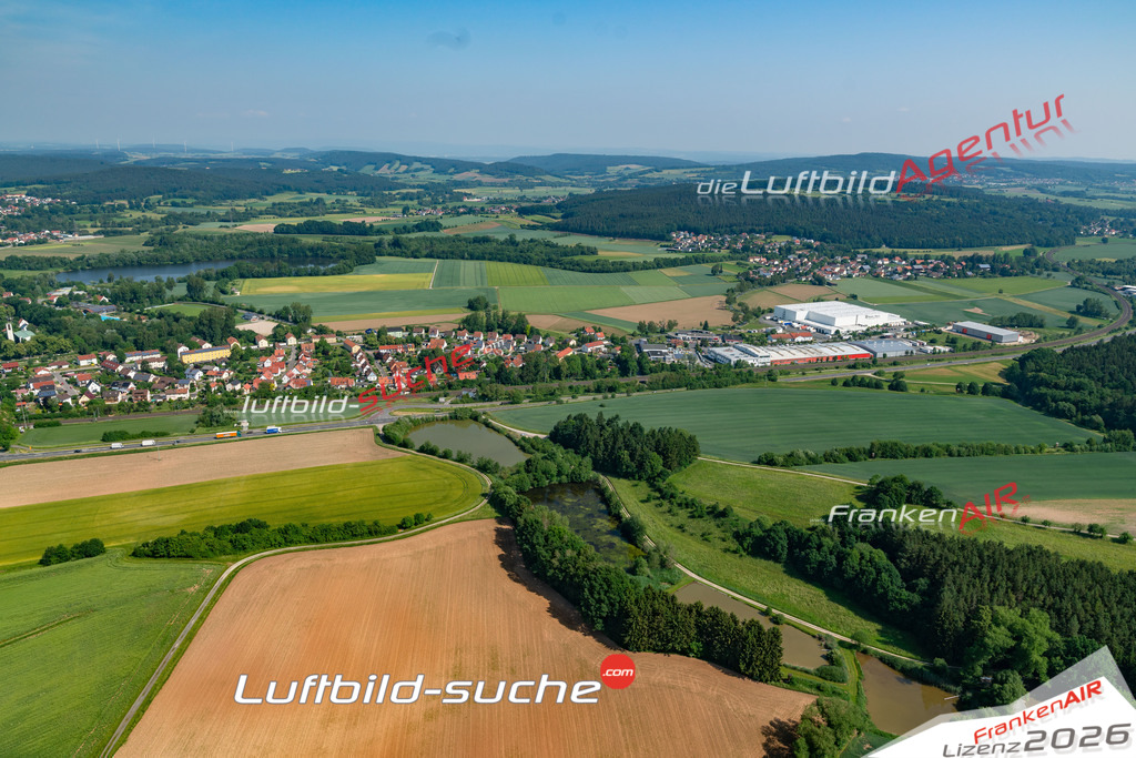 Das Luftbild der Stadt Redwitz Rodach wurde 2018 vom Flugzeug heraus erstellt (keine Drohne) Aufnahmehöhe ca.400 Meter- hohe Auflösung für beste Druck-Qualität