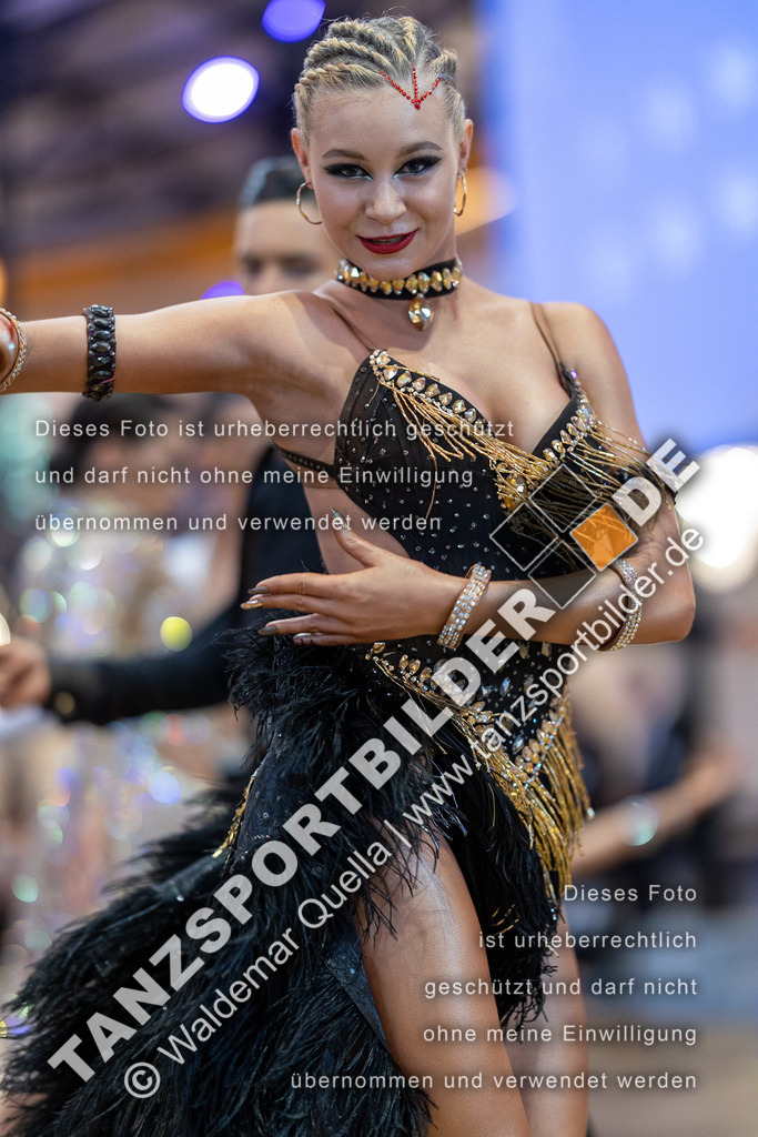 20230812-01564 | Hier finden Sie Tanz Bilder vom Latein und Standard Formationen tanzen. Sportbilder vom Tanzsport. Schöne Fotos und von Weltmeisterschaft, Europameisterschaft, Bundesliga, Regionalliga, Oberliga und Landesliga sowie von GOC Stuttgart, DanceComp, WM Bremen