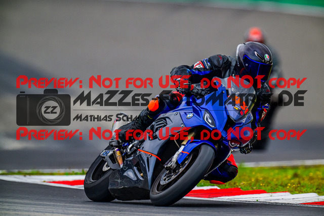 MaZZes_FotoMatrix_240910_6007705_1112 | ROT