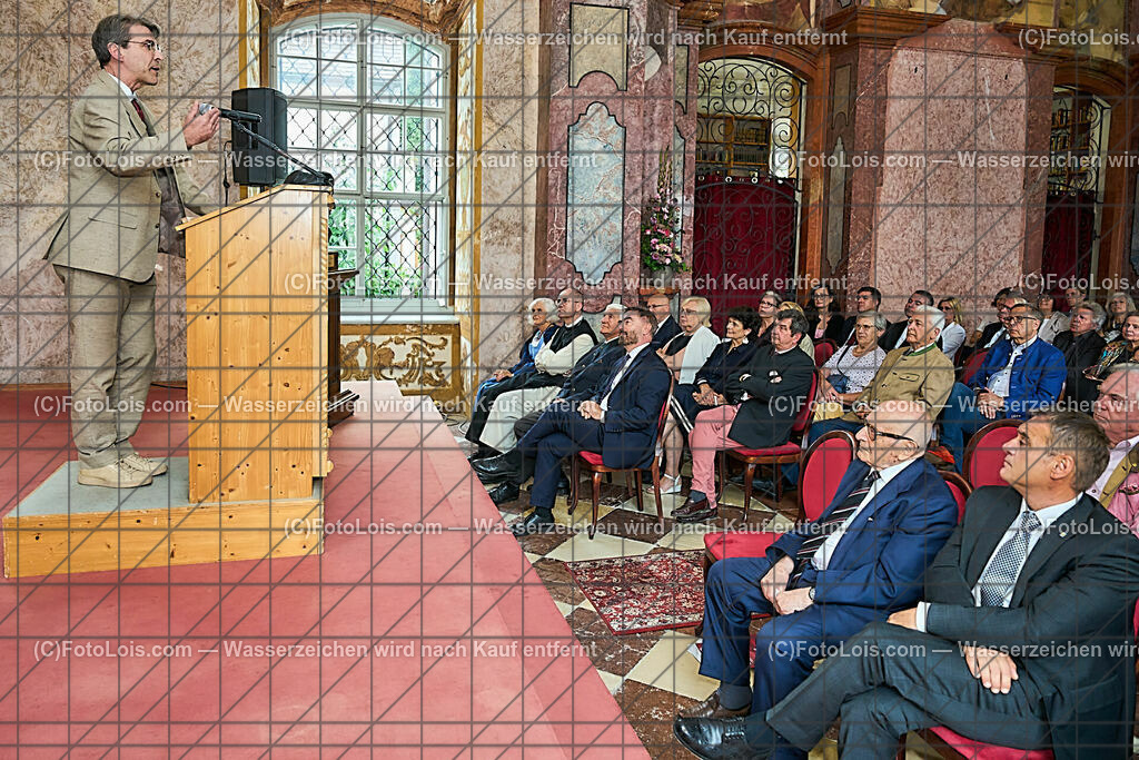 ALP0240_XXXIX_Chopin-Festival_Eroeffnung_Stadler Andreas | (C)FotoLois.com, Alois Spandl, XXXIX. internationales CHOPIN-Festival in der Kartause Gaming, Eröffnung des Festivals mit Einmarsch der Goldhaubengruppe Lackenhof mit der Musikkapelle Gaming sowie den Ehrengästen und Eröffnungsansprachen in der Barockbibliothek, Fr 4. August 2023.