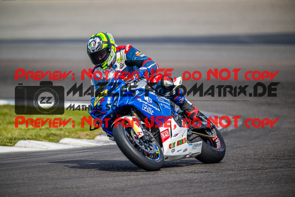 MaZZes_FotoMatrix_230410_7660 | ROT