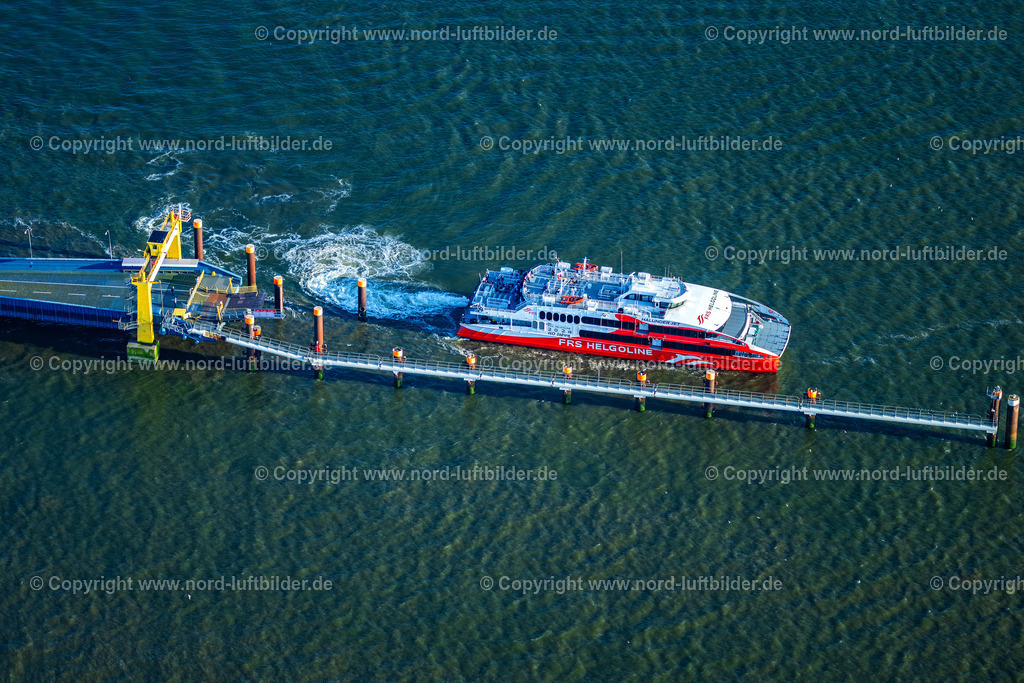 Brunsbüttel_Anleger_Halunder_Jet_FRS_Fähren_ELS_4634280824 | BRUNSBüTTEL 28.08.2024 Anlegendes Fähr- Schiff " Halunder Jet " Am Elbanleger in Brunsbüttel im Bundesland Schleswig-Holstein, Deutschland. // Docking ferry ship "Halunder Jet" at the Elbe pier in Brunsbuettel in the state Schleswig-Holstein, Germany. Foto: Martin Elsen