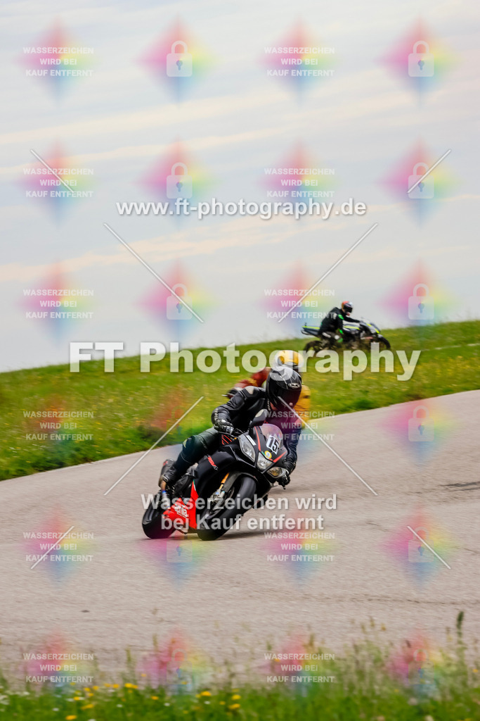 MotoTeam-1809 | Hier findet Ihr Bilder von Touristenfahrten auf der Nürburgring Nordschleife oder von anderen Veranstaltungen die ich besucht habe. Viel Spass beim Durch Schauen 