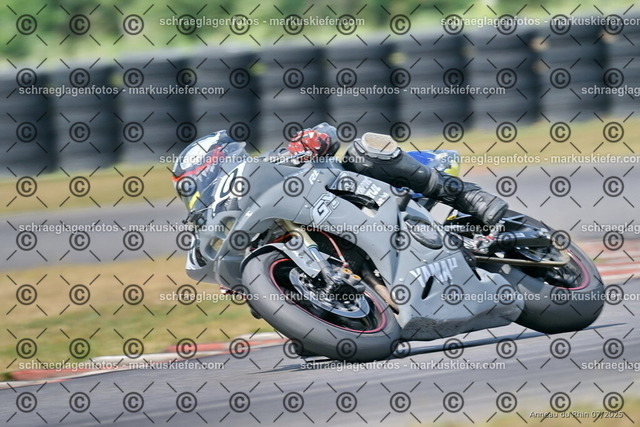 25bt04-1884 | markuskiefer.com - Realisiert mit Pictrs.com