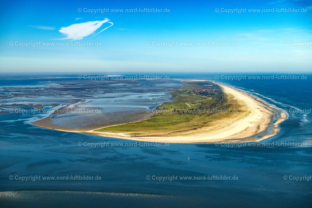 Juist_ELS_6819050923 | JUIST 05.09.2023 Sandstrand- Landschaft an der Ostfriesischen Insel in Juist im Bundesland Niedersachsen. // Beach landscape on the Island of Juist in the state Lower Saxony. Foto: Martin Elsen