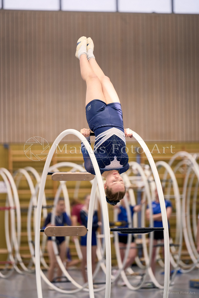 B-DSC00831 | Professionelle Sportfotografie in Hamburg, Schleswig-Holstein und Niedersachsen – spezialisiert auf Rhönrad, Geräteturnen, Leistungsturnen und rhythmische Sportgymnastik. Bundesweite Begleitung von Rhönrad-Events. Jetzt Sport-Fotos - Realisiert mit Pictrs.com