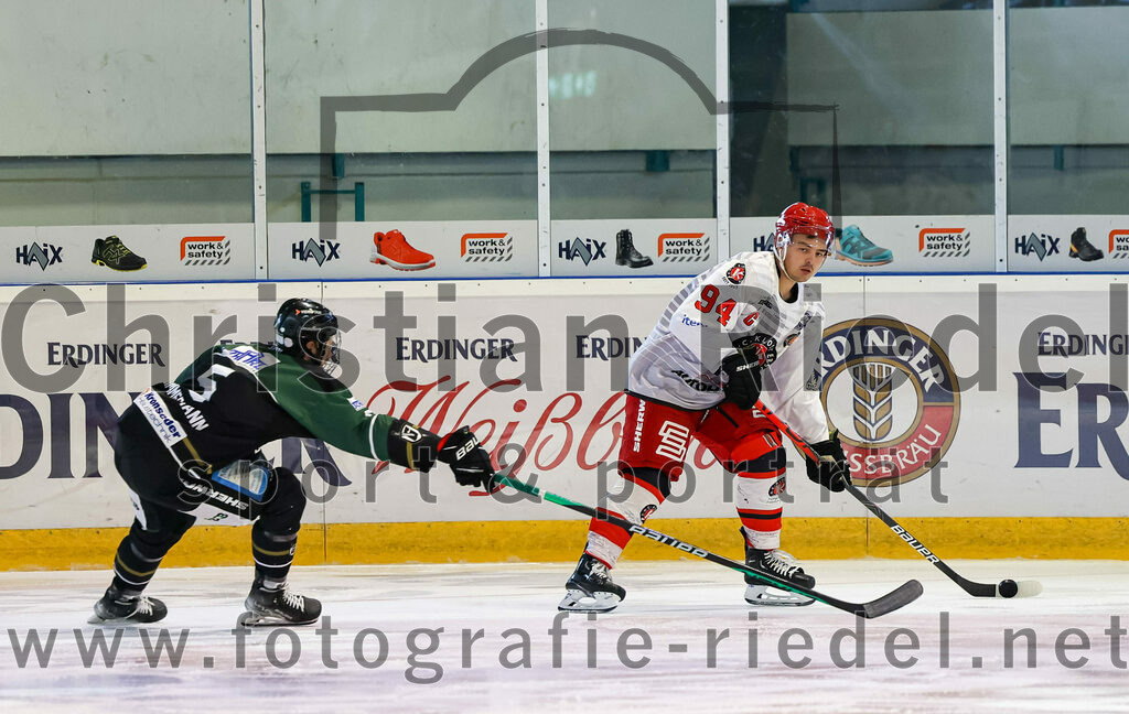 2022-09-25_028_TSV_Erding_gegen_EHC_Klostersee | Erding, Deutschland, 25.09.2022:
Eishockey, Bayernliga 2022 / 2023, Testspiel, TSV Erding gegen EHC Klostersee, Endergebnis: 8:2

Foto: Christian Riedel / fotografie-riedel.net