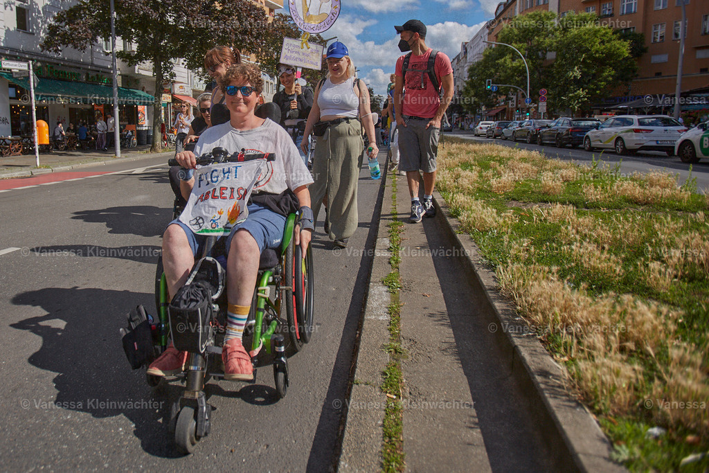 240713_VerruecktBehindertParade_17 | Vanessa Kleinwächter - Realisiert mit Pictrs.com