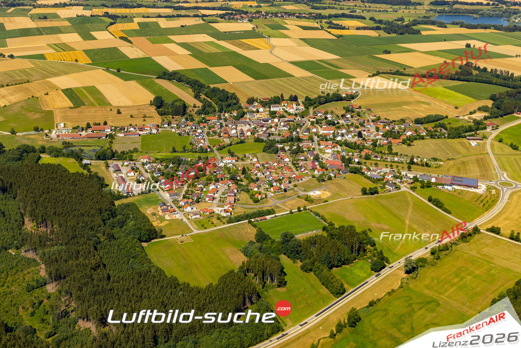 Das Luftbild der Stadt Ebershausen wurde 2022 vom Flugzeug heraus erstellt (keine Drohnen-Aufnahmen) Aufnahmehöhe ca.450 Meter- hohe Bildauflösung und Druck-Qualität. Garantiert!
