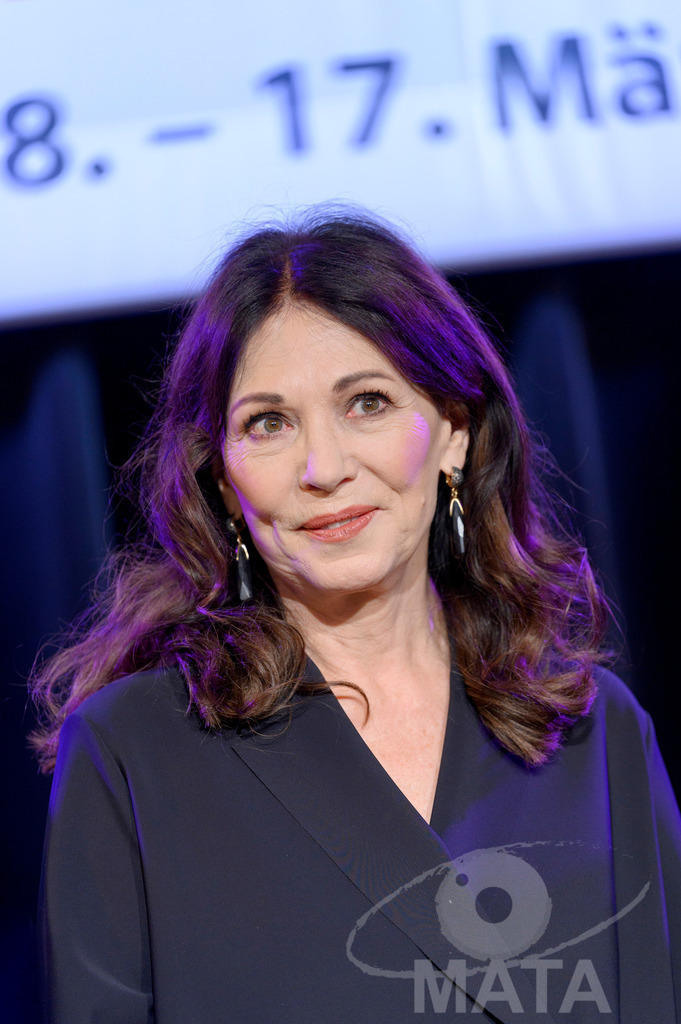 _DWA7632 | Schauspielerin Iris Berben als Ehrenpreisträgerin beim 28. Filmfestival Türkei Deutschland am 08.3.2024  in Nürnberg - Realisiert mit Pictrs.com