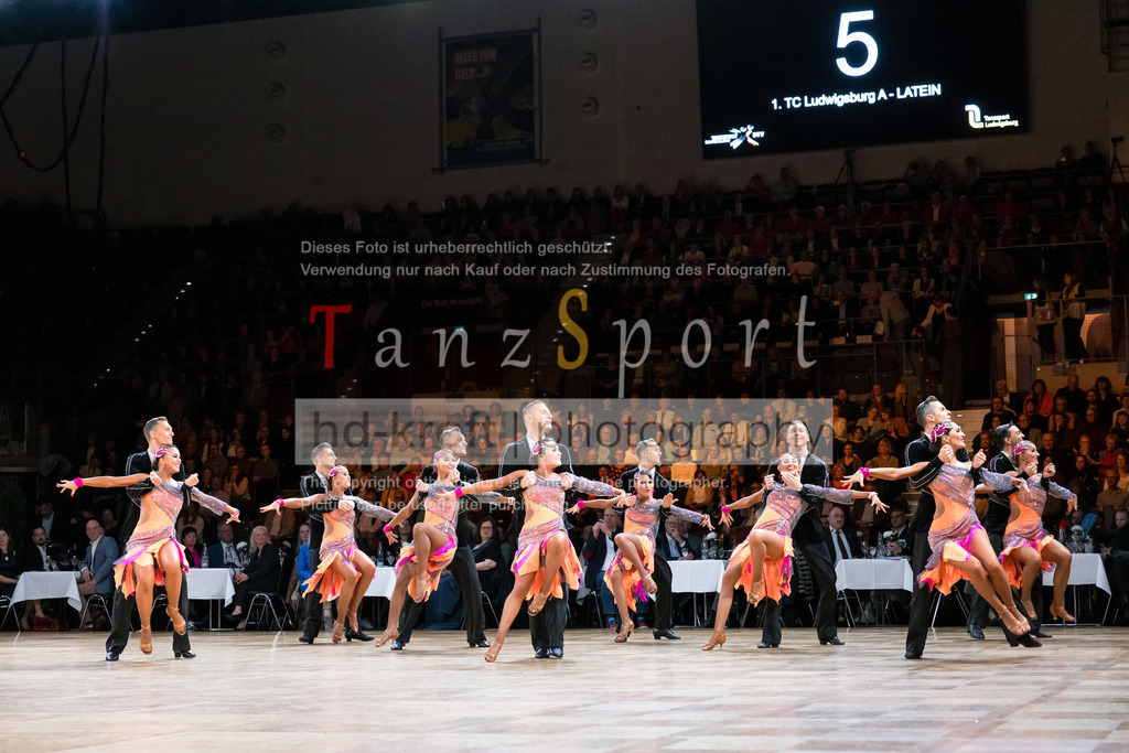 20241109_DM-Formationen_4010 | Tanzsportbilder, Standardtanz, Lateintanz, WDSF, DTV, LTVB, dancecomp, goc, hessen tanzt, blaues band der spree, walzer, tango, wiener walzer, slowfox, quickstepp, samba, rumba, cha-cha-cha, paso doble. jive, hd-kroft photography, turniertanzsport
