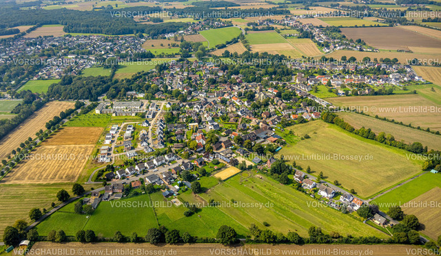 Kamen230900796 | Luftbild, Ortsansicht Ortsteil Methler, Baustelle und Neubau Wohngebiet am Altenzentrum Peter and Paul, Pastoratsfeld, Kamen, Ruhrgebiet, Nordrhein-Westfalen, Deutschland