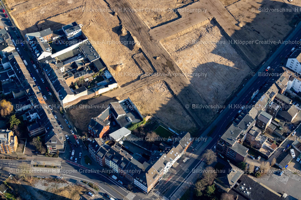 Luftbild Neuss-8985 | Luftbildfotografie Luftbild Gebäude- Ensemble- Baustellen zum Neubau eines Stadtquartiers " „Grüne Furth“ " an der Weißenberger Weg, Further Straße in Neuss im Bundesland Nordrhein-Westfalen, Deutschland - Realized with Pictrs.com
