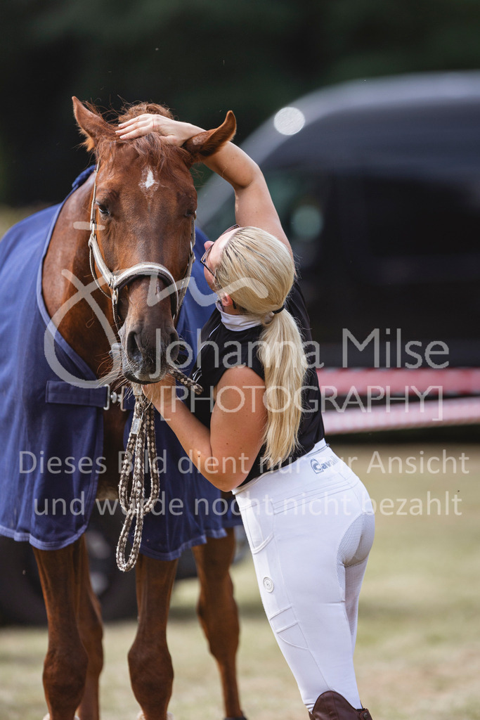 240719_LC_SprPf-A1-136 | Deine schönsten Turniermomente als professionelle Fotos! Entdecke hochwertige Pferdesport-Fotografie im Online-Shop. Jetzt Fotos finden & bestellen!