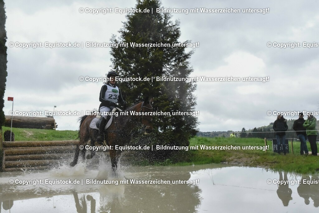 20230513_CCI2_Section2_Gelände_0574 | equistock