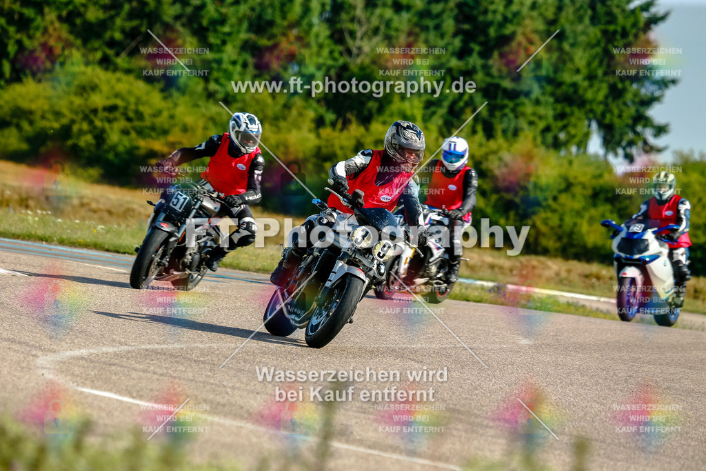 Chambley Juli-0486 | Hier findet Ihr Bilder von Touristenfahrten auf der Nürburgring Nordschleife oder von anderen Veranstaltungen die ich besucht habe. Viel Spass beim Durch Schauen 