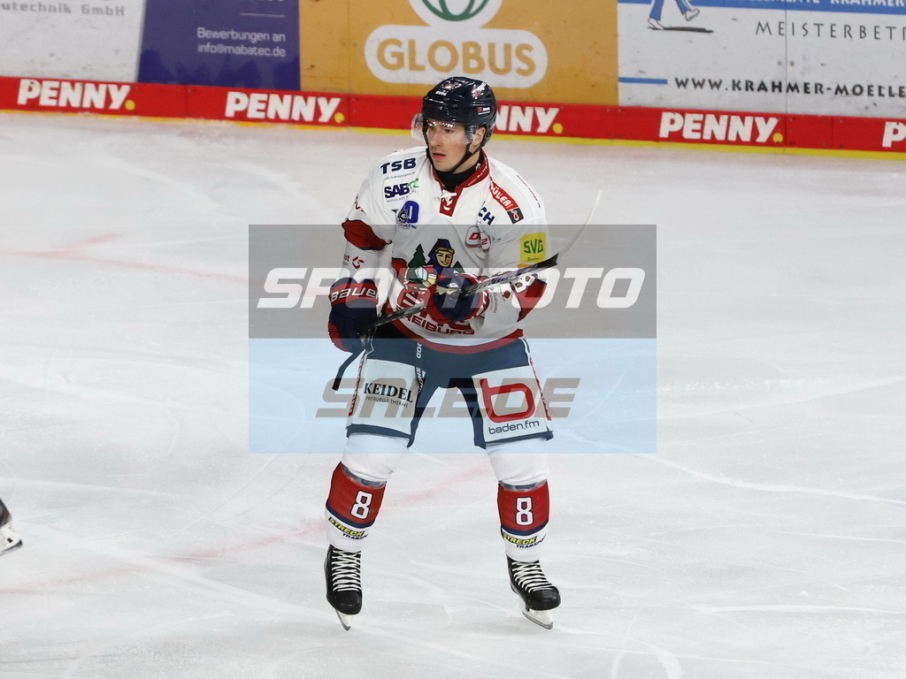 Spencer Naas - FRB | Spencer Naas - FRB - Realisiert mit Pictrs.com