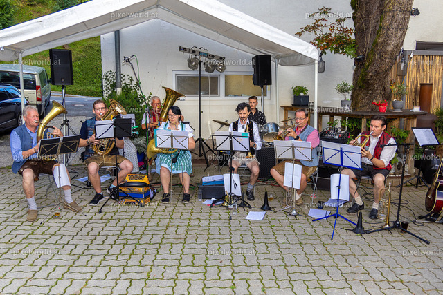Musikabend beim Kreuzwirt mit der Gruppe Techelsberger Blech | Bildershop von pixelworld.at - Realisiert mit Pictrs.com