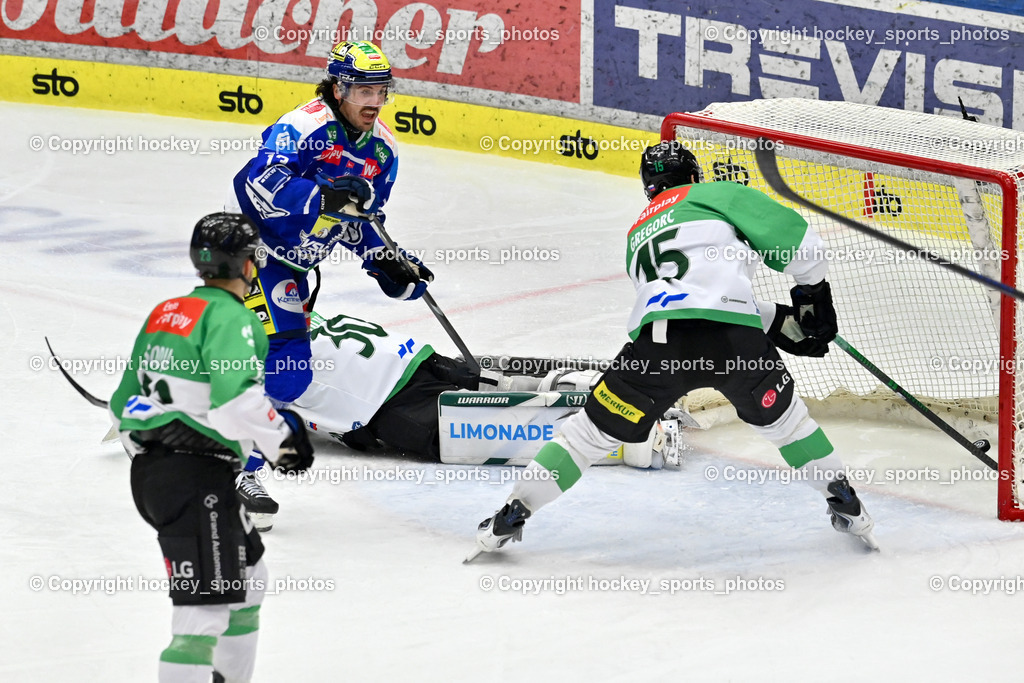 EC IDM WÄRMEPUMPEN VSV vs. Olimpija Ljubljana | #15 Blaz Gregorc Olimpija Ljubljana, #30 Luka Kolin Olimpija Ljubljana, #13 Adam Helewka EC VSV, #23 Jaka Sodja Olimpija Ljubljana, EC IDM WÄRMEPUMPEN VSV vs. Olimpija Ljubljana, EC IDM WÄRMEPUMPEN VSV vs. Olimpija Ljubljana am 01.02.2026 in Villach (Stadthalle Villach), Austria, (Photo by Bernd Stefan)